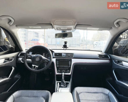 Сірий Фольксваген Пассат, об'ємом двигуна 2.5 л та пробігом 220 тис. км за 10500 $, фото 13 на Automoto.ua