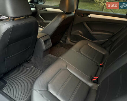 Серый Фольксваген Пассат, объемом двигателя 2.5 л и пробегом 250 тыс. км за 9200 $, фото 24 на Automoto.ua