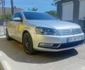 Сірий Фольксваген Пассат, об'ємом двигуна 1.6 л та пробігом 300 тис. км за 8100 $, фото 1 на Automoto.ua