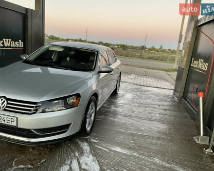 Серый Фольксваген Пассат, объемом двигателя 2.48 л и пробегом 228 тыс. км за 9500 $, фото 2 на Automoto.ua