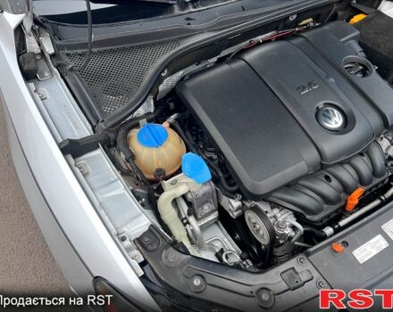 Серый Фольксваген Пассат, объемом двигателя 2.5 л и пробегом 309 тыс. км за 8200 $, фото 10 на Automoto.ua