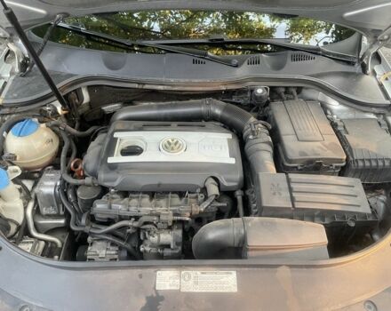 Серый Фольксваген Пассат, объемом двигателя 1.8 л и пробегом 174 тыс. км за 10500 $, фото 1 на Automoto.ua