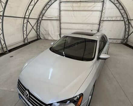 Сірий Фольксваген Пассат, об'ємом двигуна 2.5 л та пробігом 200 тис. км за 10000 $, фото 3 на Automoto.ua