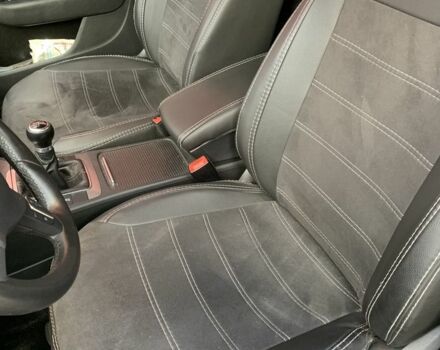 Серый Фольксваген Пассат, объемом двигателя 1.6 л и пробегом 234 тыс. км за 10700 $, фото 4 на Automoto.ua