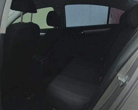 Серый Фольксваген Пассат, объемом двигателя 1.97 л и пробегом 238 тыс. км за 8700 $, фото 38 на Automoto.ua