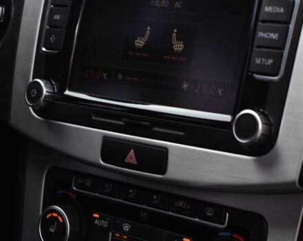 Серый Фольксваген Пассат, объемом двигателя 1.8 л и пробегом 186 тыс. км за 9490 $, фото 12 на Automoto.ua