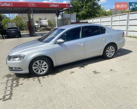 Серый Фольксваген Пассат, объемом двигателя 1.6 л и пробегом 246 тыс. км за 9800 $, фото 3 на Automoto.ua