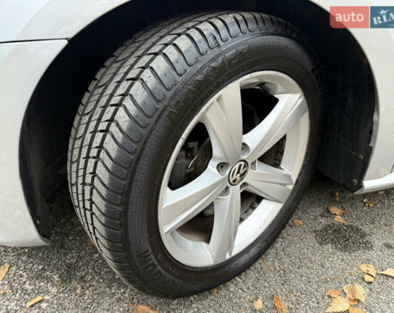 Серый Фольксваген Пассат, объемом двигателя 2.5 л и пробегом 250 тыс. км за 9200 $, фото 30 на Automoto.ua