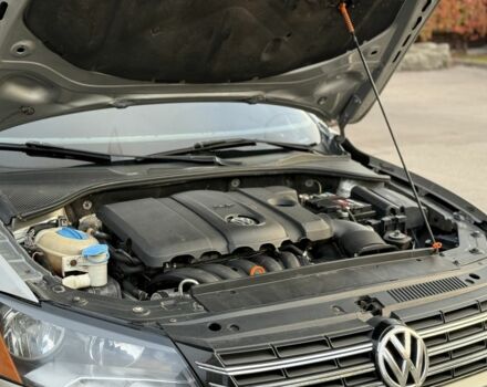 Серый Фольксваген Пассат, объемом двигателя 2.5 л и пробегом 220 тыс. км за 7500 $, фото 14 на Automoto.ua