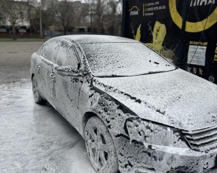 Серый Фольксваген Пассат, объемом двигателя 1.4 л и пробегом 193 тыс. км за 8700 $, фото 3 на Automoto.ua