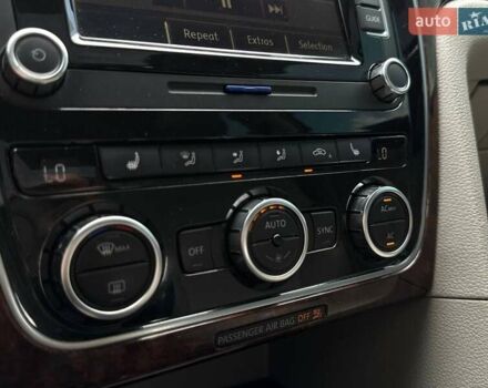 Сірий Фольксваген Пассат, об'ємом двигуна 2.48 л та пробігом 240 тис. км за 9700 $, фото 32 на Automoto.ua