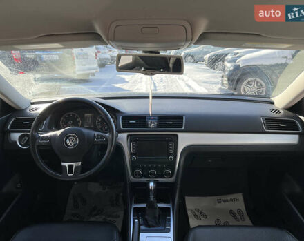 Сірий Фольксваген Пассат, об'ємом двигуна 2.5 л та пробігом 223 тис. км за 9800 $, фото 13 на Automoto.ua