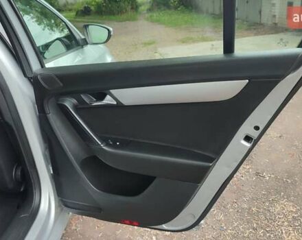 Сірий Фольксваген Пассат, об'ємом двигуна 1.6 л та пробігом 227 тис. км за 10300 $, фото 19 на Automoto.ua