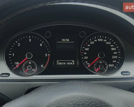 Серый Фольксваген Пассат, объемом двигателя 1.97 л и пробегом 238 тыс. км за 8700 $, фото 23 на Automoto.ua