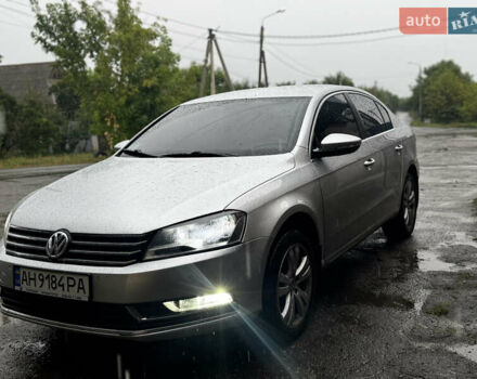 Серый Фольксваген Пассат, объемом двигателя 1.8 л и пробегом 207 тыс. км за 10500 $, фото 2 на Automoto.ua