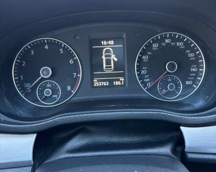 Серый Фольксваген Пассат, объемом двигателя 2.5 л и пробегом 253 тыс. км за 9500 $, фото 7 на Automoto.ua