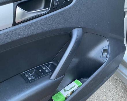 Сірий Фольксваген Пассат, об'ємом двигуна 2.48 л та пробігом 226 тис. км за 11000 $, фото 11 на Automoto.ua