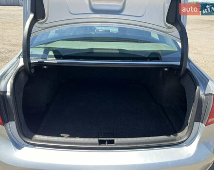 Серый Фольксваген Пассат, объемом двигателя 2.5 л и пробегом 196 тыс. км за 9999 $, фото 5 на Automoto.ua