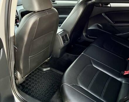 Серый Фольксваген Пассат, объемом двигателя 2.48 л и пробегом 215 тыс. км за 9950 $, фото 15 на Automoto.ua