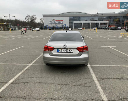 Серый Фольксваген Пассат, объемом двигателя 2.5 л и пробегом 300 тыс. км за 9000 $, фото 7 на Automoto.ua
