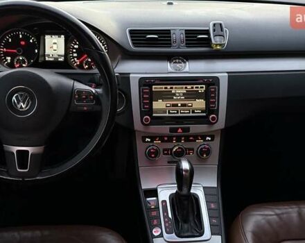 Серый Фольксваген Пассат, объемом двигателя 1.98 л и пробегом 351 тыс. км за 12000 $, фото 9 на Automoto.ua