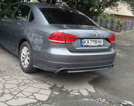 Сірий Фольксваген Пассат, об'ємом двигуна 2.5 л та пробігом 227 тис. км за 10800 $, фото 7 на Automoto.ua