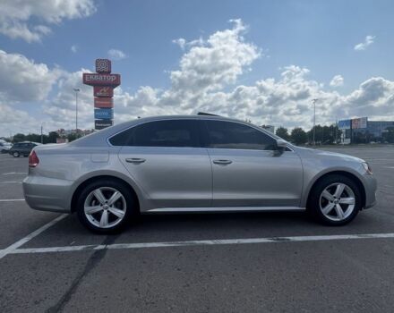 Серый Фольксваген Пассат, объемом двигателя 2.5 л и пробегом 193 тыс. км за 9400 $, фото 4 на Automoto.ua