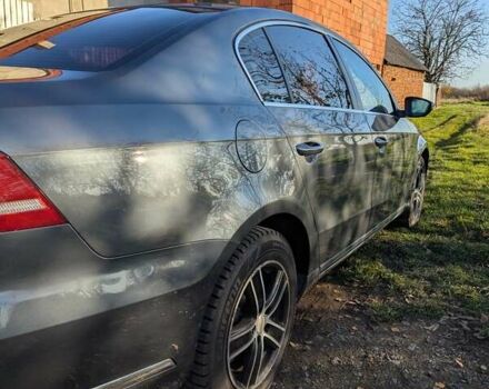 Сірий Фольксваген Пассат, об'ємом двигуна 1.6 л та пробігом 400 тис. км за 7900 $, фото 5 на Automoto.ua