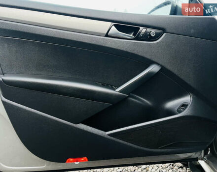 Серый Фольксваген Пассат, объемом двигателя 2.5 л и пробегом 254 тыс. км за 8700 $, фото 10 на Automoto.ua