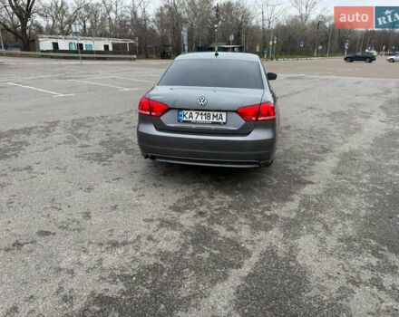 Сірий Фольксваген Пассат, об'ємом двигуна 2.5 л та пробігом 227 тис. км за 10800 $, фото 9 на Automoto.ua
