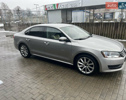 Серый Фольксваген Пассат, объемом двигателя 2.48 л и пробегом 220 тыс. км за 9600 $, фото 5 на Automoto.ua