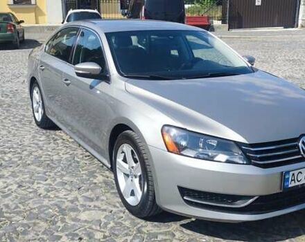 Серый Фольксваген Пассат, объемом двигателя 2.5 л и пробегом 251 тыс. км за 10999 $, фото 1 на Automoto.ua