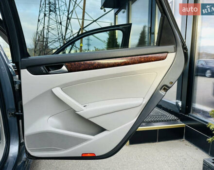 Серый Фольксваген Пассат, объемом двигателя 2.48 л и пробегом 281 тыс. км за 9300 $, фото 21 на Automoto.ua