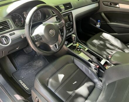 Сірий Фольксваген Пассат, об'ємом двигуна 2.5 л та пробігом 245 тис. км за 10000 $, фото 7 на Automoto.ua