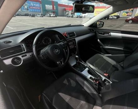 Серый Фольксваген Пассат, объемом двигателя 2.5 л и пробегом 186 тыс. км за 11200 $, фото 25 на Automoto.ua