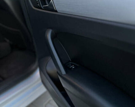 Серый Фольксваген Пассат, объемом двигателя 2.48 л и пробегом 240 тыс. км за 10999 $, фото 20 на Automoto.ua