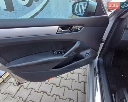 Серый Фольксваген Пассат, объемом двигателя 2.5 л и пробегом 222 тыс. км за 9999 $, фото 32 на Automoto.ua