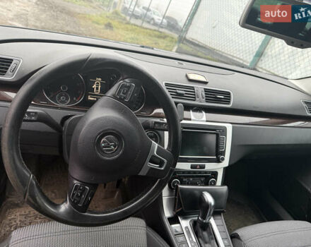 Сірий Фольксваген Пассат, об'ємом двигуна 1.8 л та пробігом 208 тис. км за 8500 $, фото 4 на Automoto.ua