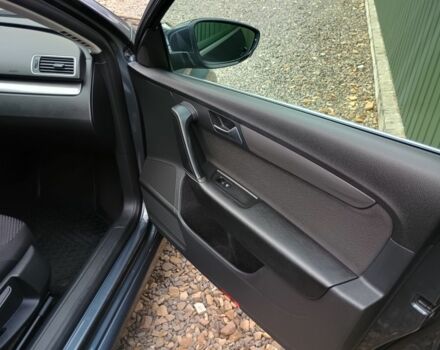 Фольксваген Пассат 2012 в Самборе на Automoto.ua Серый Фольксваген Пассат, объемом двигателя 1.6 л и пробегом 275 тыс. км за 9500 $, фото 11 на Automoto.ua