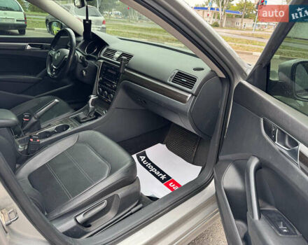 Сірий Фольксваген Пассат, об'ємом двигуна 2.5 л та пробігом 253 тис. км за 10490 $, фото 28 на Automoto.ua