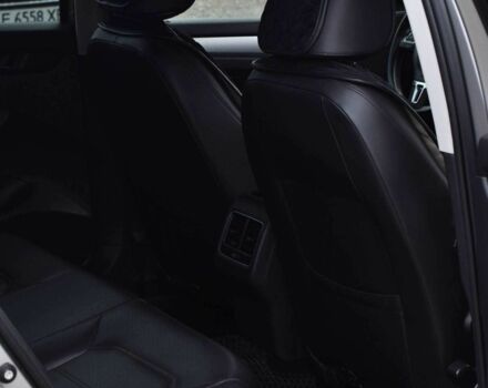 Сірий Фольксваген Пассат, об'ємом двигуна 2.5 л та пробігом 241 тис. км за 8790 $, фото 14 на Automoto.ua