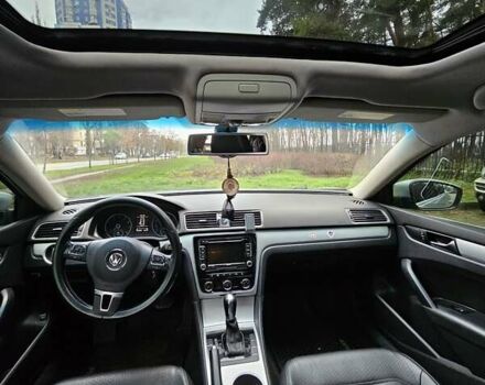 Серый Фольксваген Пассат, объемом двигателя 2.5 л и пробегом 192 тыс. км за 8700 $, фото 1 на Automoto.ua