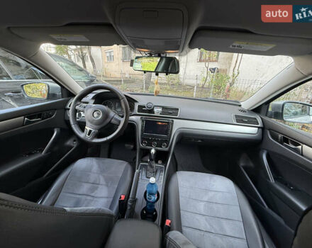 Сірий Фольксваген Пассат, об'ємом двигуна 2.48 л та пробігом 263 тис. км за 9000 $, фото 11 на Automoto.ua