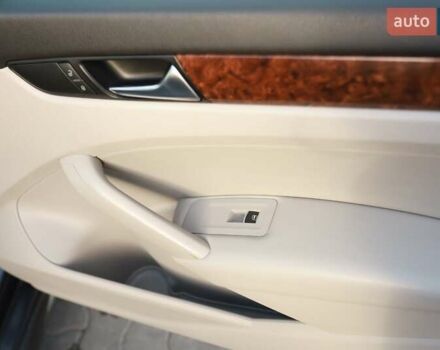 Серый Фольксваген Пассат, объемом двигателя 2.5 л и пробегом 140 тыс. км за 9900 $, фото 42 на Automoto.ua