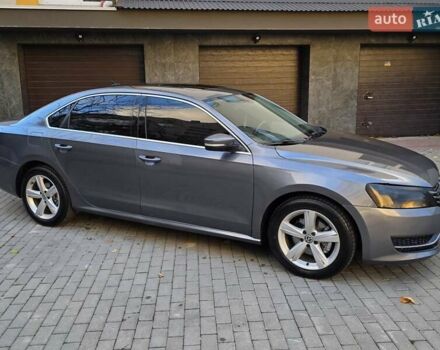 Серый Фольксваген Пассат, объемом двигателя 2.5 л и пробегом 241 тыс. км за 7450 $, фото 12 на Automoto.ua