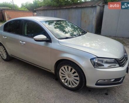 Серый Фольксваген Пассат, объемом двигателя 1.39 л и пробегом 160 тыс. км за 10000 $, фото 12 на Automoto.ua