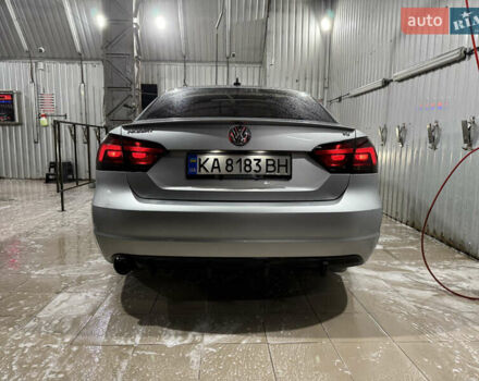 Серый Фольксваген Пассат, объемом двигателя 2.5 л и пробегом 178 тыс. км за 11200 $, фото 4 на Automoto.ua