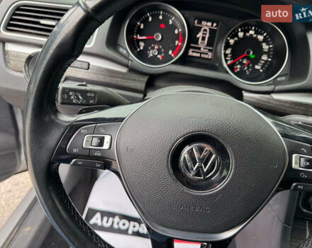 Сірий Фольксваген Пассат, об'ємом двигуна 2.5 л та пробігом 253 тис. км за 10490 $, фото 17 на Automoto.ua