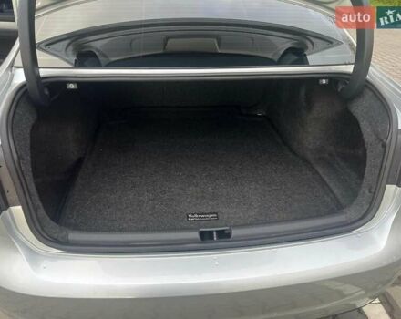 Серый Фольксваген Пассат, объемом двигателя 2.5 л и пробегом 294 тыс. км за 10200 $, фото 1 на Automoto.ua