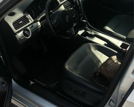 Серый Фольксваген Пассат, объемом двигателя 2.5 л и пробегом 271 тыс. км за 9600 $, фото 4 на Automoto.ua